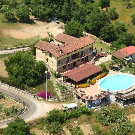 San Basilio Farm stay *